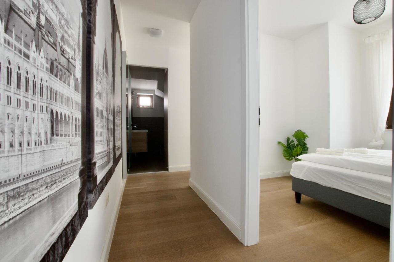 Penthouse Apartment By Hi5 -At The Top Of بودابست المظهر الخارجي الصورة