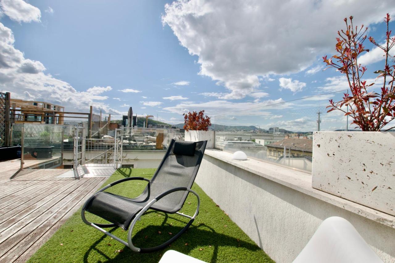 Penthouse Apartment By Hi5 -At The Top Of بودابست المظهر الخارجي الصورة