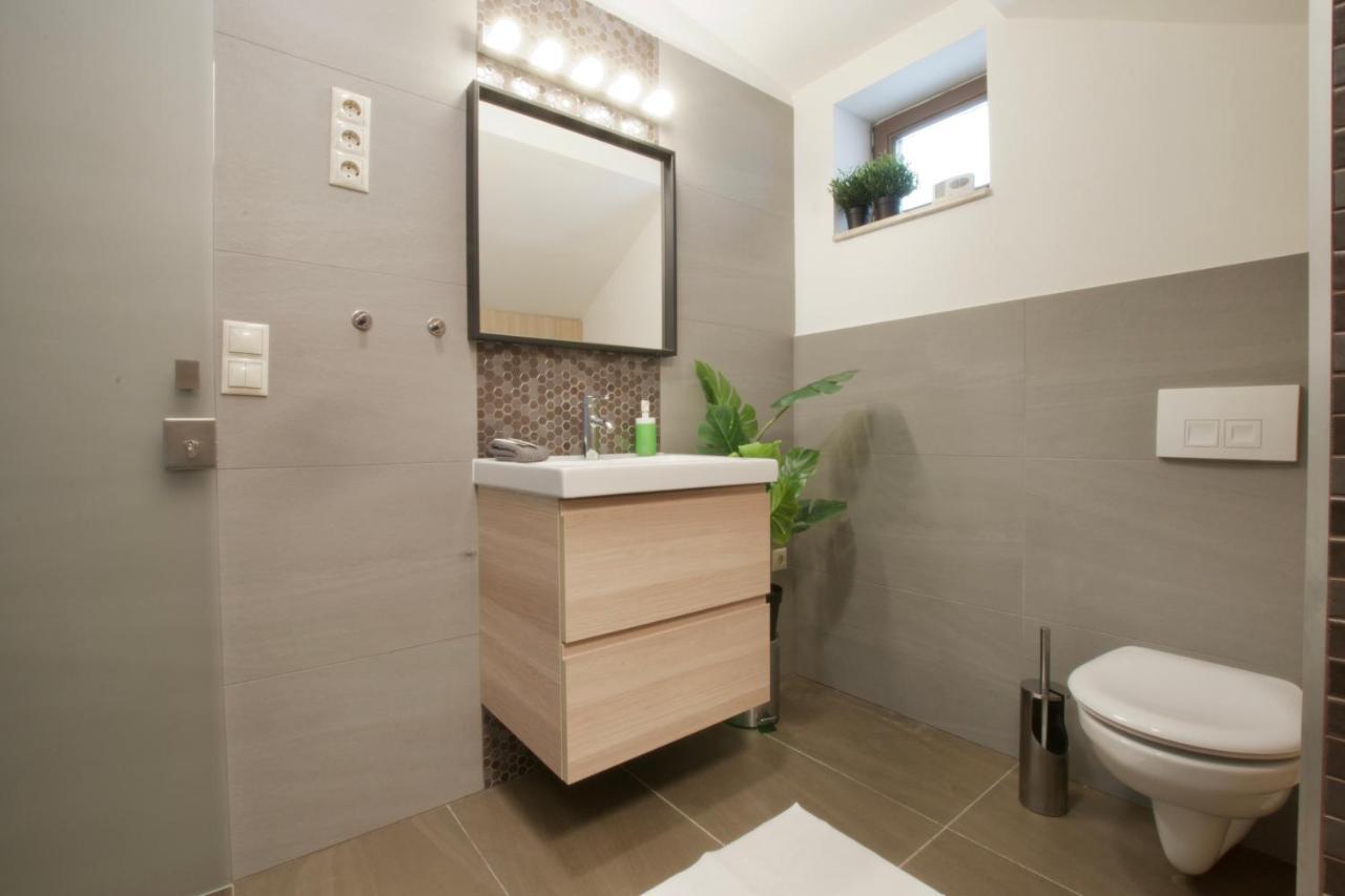 Penthouse Apartment By Hi5 -At The Top Of بودابست المظهر الخارجي الصورة