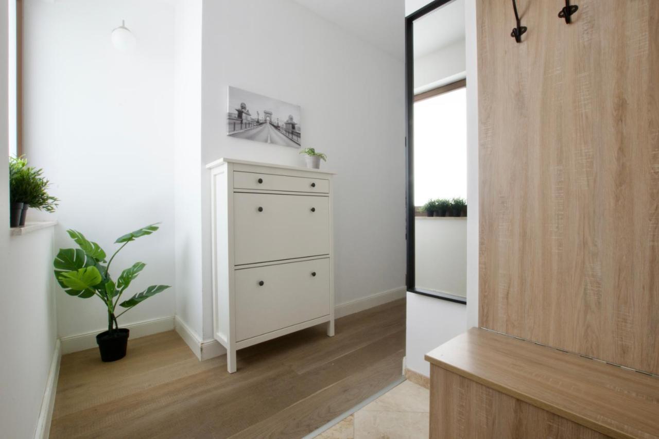 Penthouse Apartment By Hi5 -At The Top Of بودابست المظهر الخارجي الصورة