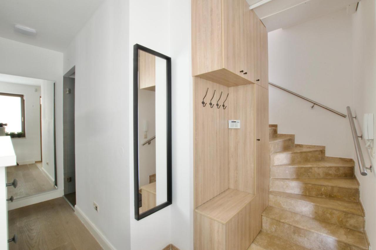 Penthouse Apartment By Hi5 -At The Top Of بودابست المظهر الخارجي الصورة