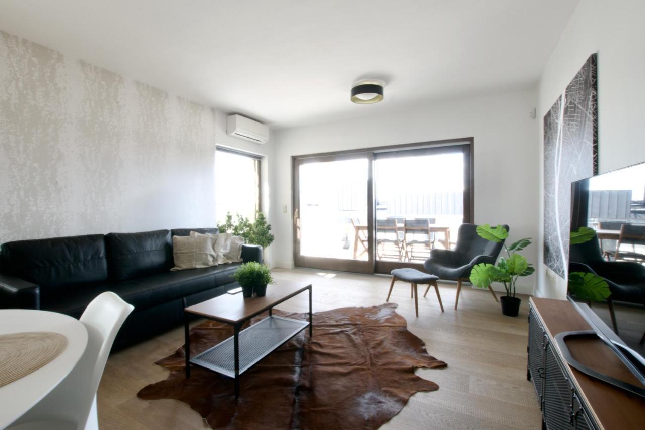 Penthouse Apartment By Hi5 -At The Top Of بودابست المظهر الخارجي الصورة